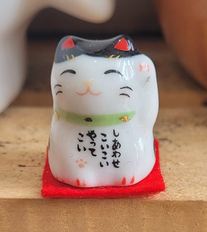 Mini Lucky Cat